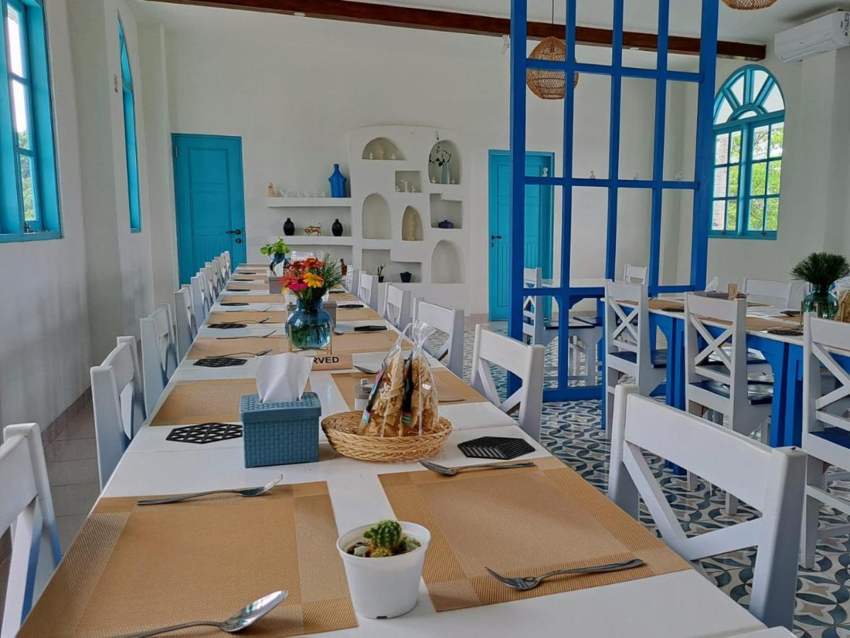 Anjo Maumere Hotel & Restaurant Buitenkant foto
